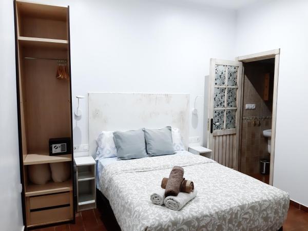 Dormir en Cádiz : photo 6 de la chambre chambre double intérieur