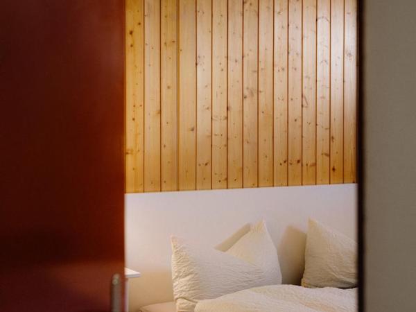 Berg- & Naturhotel Engstligenalp : photo 4 de la chambre chambre double standard avec salle de bains commune