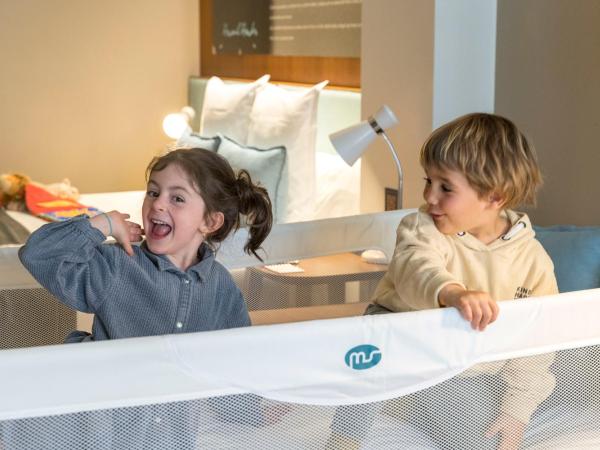 Hotel Zinema7 : photo 9 de la chambre chambre familiale