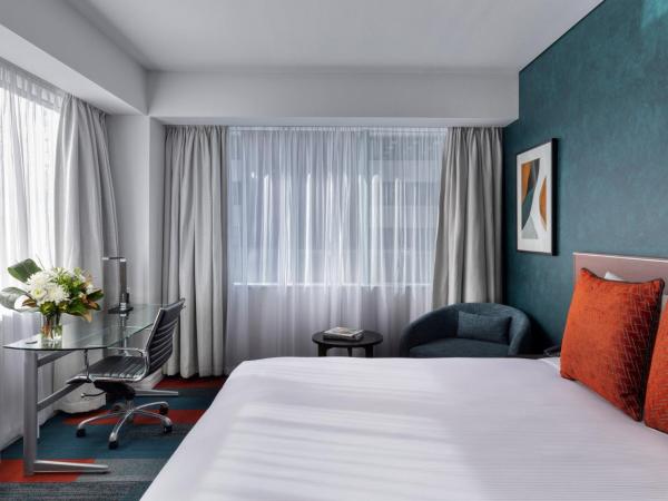 Rydges Auckland : photo 4 de la chambre chambre lit king-size deluxe - vue sur ville