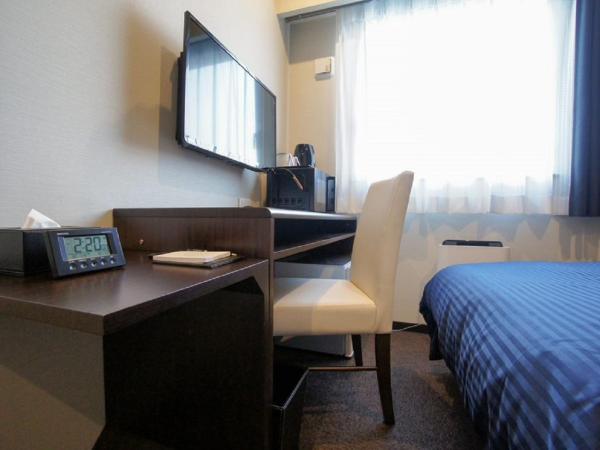 HOTEL LiVEMAX PREMIUM Umeda EAST : photo 3 de la chambre chambre double avec petit lit double - non-fumeurs
