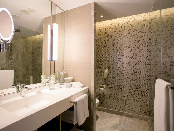 Centara Grand At CentralWorld : photo 4 de la chambre hébergement club supérieur hollywood