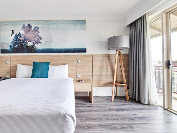 Novotel Cairns Oasis Resort : photo 4 de la chambre chambre deluxe avec 2 lits doubles - vue sur piscine