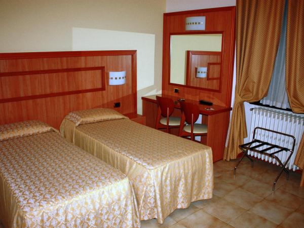 Piccolo Hotel : photo 1 de la chambre chambre lits jumeaux standard