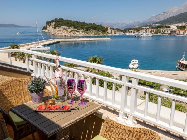 Apartel Park Osejava : photo 2 de la chambre appartement avec balcon