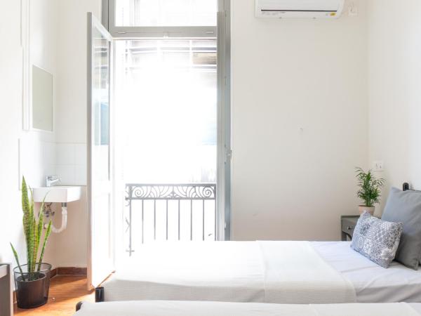 Dioskouros Hostel : photo 3 de la chambre chambre lits jumeaux supérieure