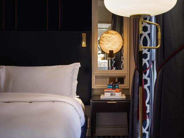 The Mayfair Townhouse - an Iconic Luxury Hotel : photo 3 de la chambre chambre double ou lits jumeaux excutive