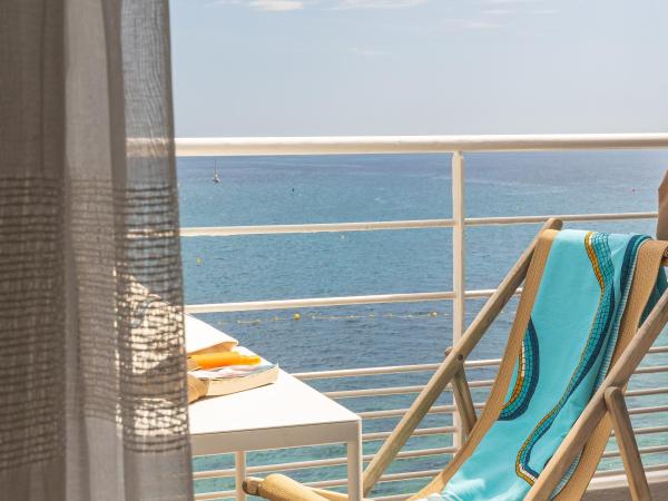 Hotel de La Plage - Mahogany : photo 2 de la chambre suite suprieure avec balcon - vue sur mer