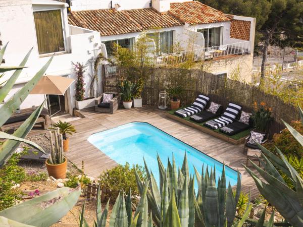 Hotel de La Plage - Mahogany : photo 2 de la chambre appartement 1 chambre avec piscine privée et terrasse avec vue sur la mer