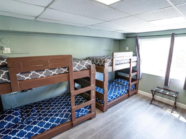 California Dreams Hostel - Ocean Beach : photo 4 de la chambre lit dans dortoir mixte de 6 lits