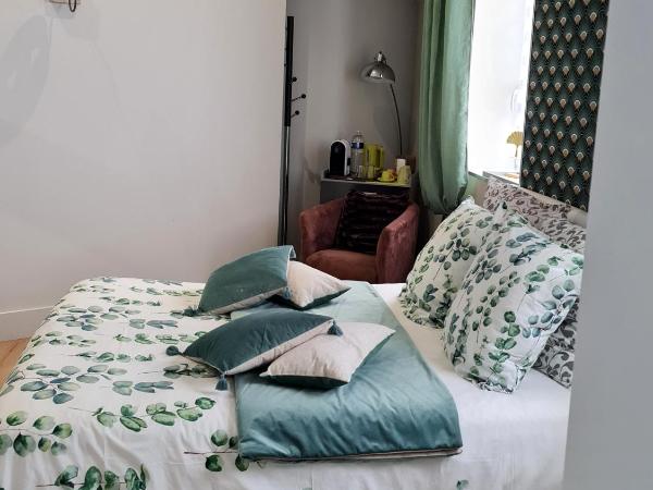 Les Rêves by Isa : photo 6 de la chambre chambre double avec salle de bains privative extérieure