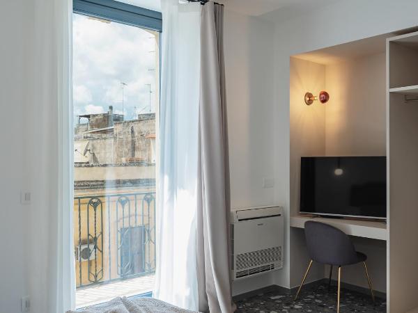 Living u HomeSuites : photo 7 de la chambre appartement avec balcon