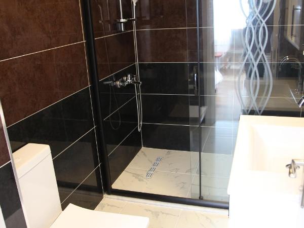 Çamlıca Tower Hotel : photo 4 de la chambre chambre double deluxe avec douche