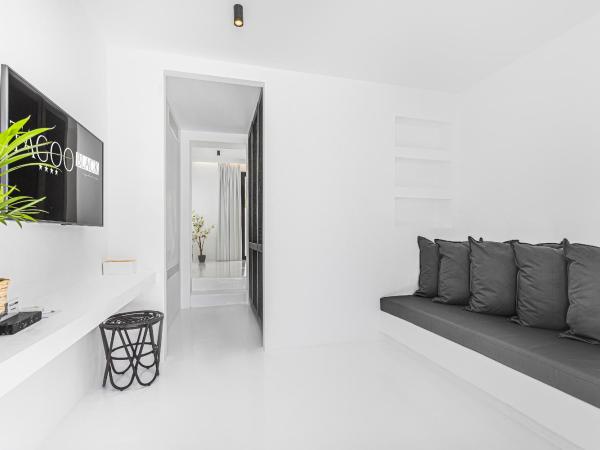Tagoo Black Mykonos : photo 3 de la chambre suite junior avec piscine privée