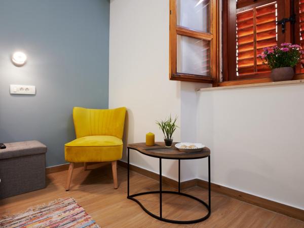 TOMY - KATY : photo 4 de la chambre chambre double avec salle de bains privative