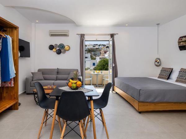 Alizea Villas & Suites : photo 3 de la chambre suite lit queen-size avec baignoire spa