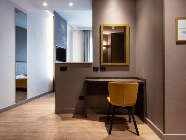 Mokinba Hotels King : photo 2 de la chambre chambre triple