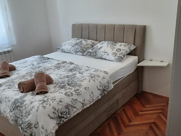 Apartments Villa Adamović : photo 8 de la chambre appartement 2 chambres