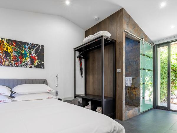 THE ADDRESS CASSIS : photo 3 de la chambre chambre lit queen-size - vue sur mer