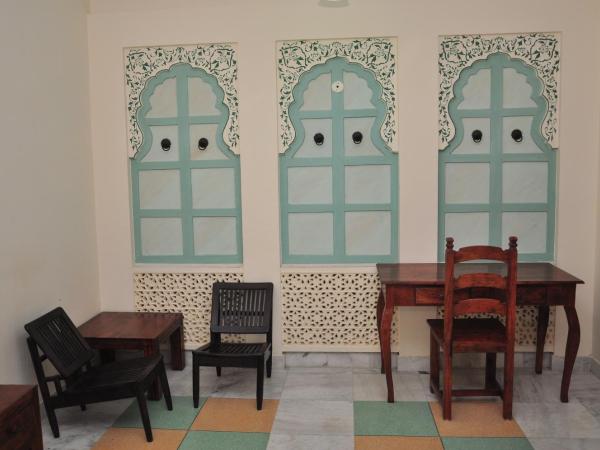 Rani Mahal Hotel : photo 6 de la chambre chambre quadruple confort