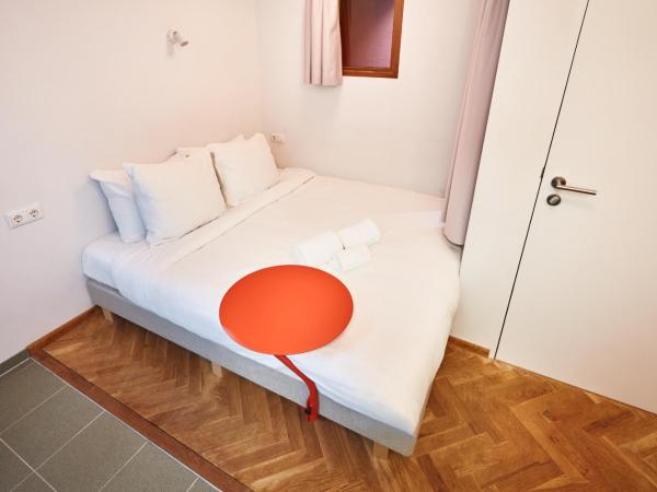 Hotel Not Hotel Rotterdam : photo 8 de la chambre hébergement wish you a nice stay - moyen