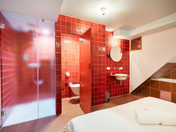 Hotel Not Hotel Rotterdam : photo 9 de la chambre hébergement paysage de folie Éclectique avec baignoire