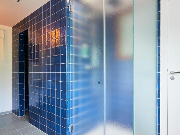 Hotel Not Hotel Rotterdam : photo 5 de la chambre hébergement château pas château