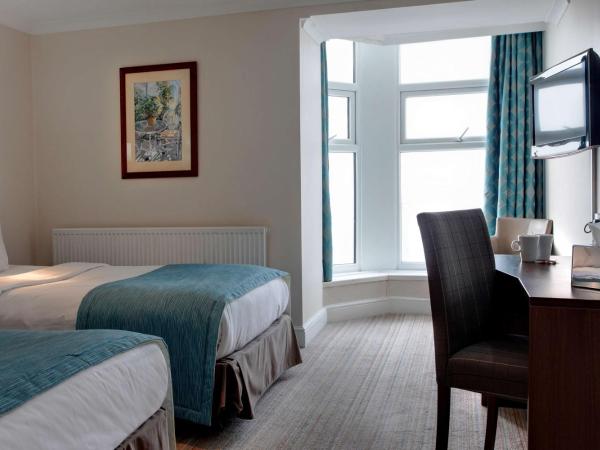 Best Western Carlton Hotel : photo 1 de la chambre chambre lits jumeaux supérieure - vue sur mer