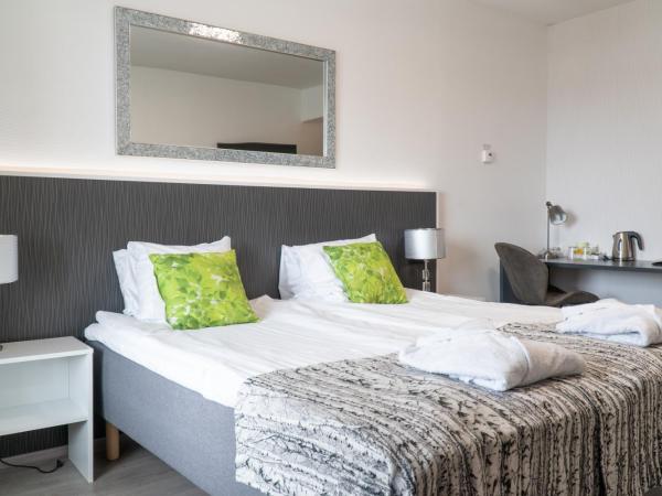 Spa Hotel Kunnonpaikka : photo 2 de la chambre superior plus lake view with spa access