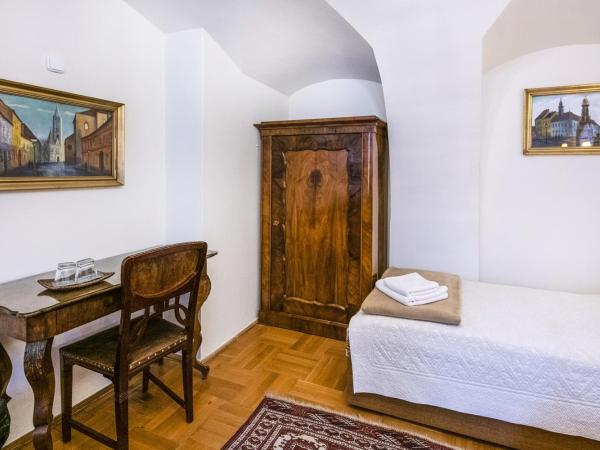 Academy Pension : photo 2 de la chambre appartement 2 chambres