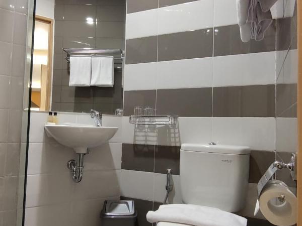 Agogo Downtown Hotel Surabaya : photo 3 de la chambre chambre lit king-size supérieure