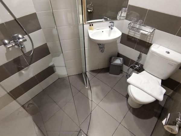 Agogo Downtown Hotel Surabaya : photo 5 de la chambre chambre lit king-size supérieure