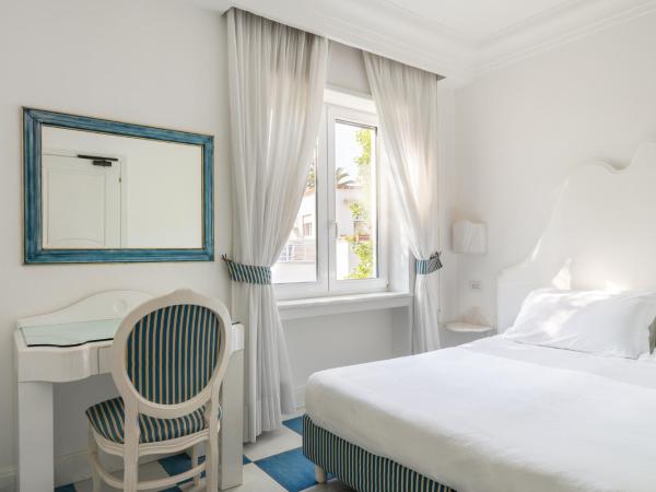 La Residenza Capri : photo 2 de la chambre chambre double ou lits jumeaux classique