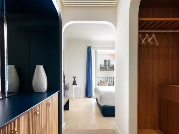 La Residenza Capri : photo 7 de la chambre chambre deluxe - vue sur jardin