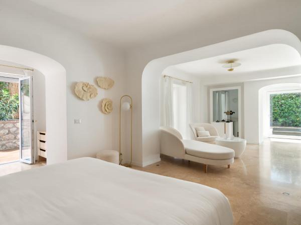 La Residenza Capri : photo 2 de la chambre suite junior avec bain à remous