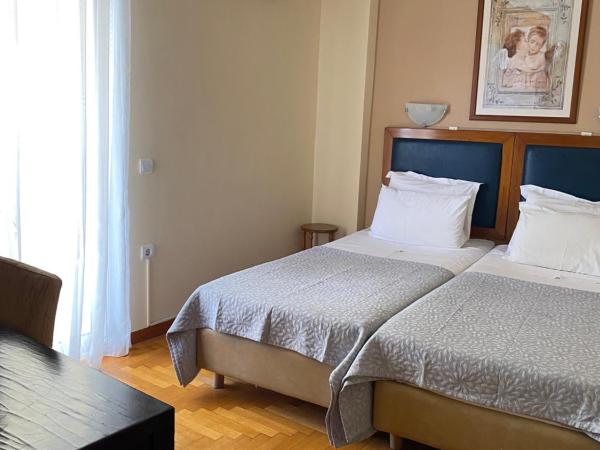 Adams Hotel : photo 2 de la chambre chambre double ou lits jumeaux - vue sur acropole