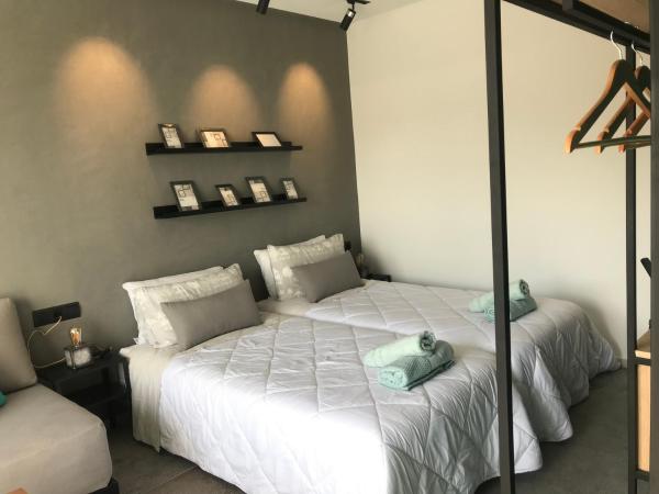 RABAT RESIDENCE - rooms & apartments : photo 10 de la chambre chambre double ou lits jumeaux avec douche