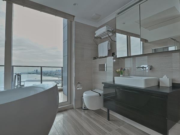 Best Western Premier Ottoperla Hotel : photo 9 de la chambre duplex suite with one queen bed and two single beds with balcony and view