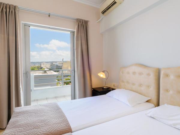 Archontiki City Hotel : photo 1 de la chambre chambre quadruple