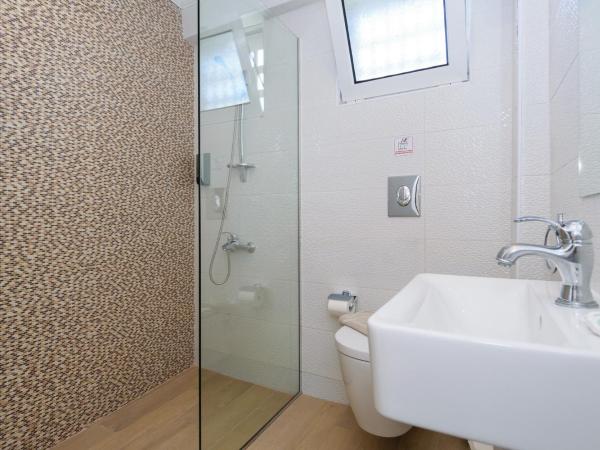 Archontiki City Hotel : photo 5 de la chambre chambre quadruple