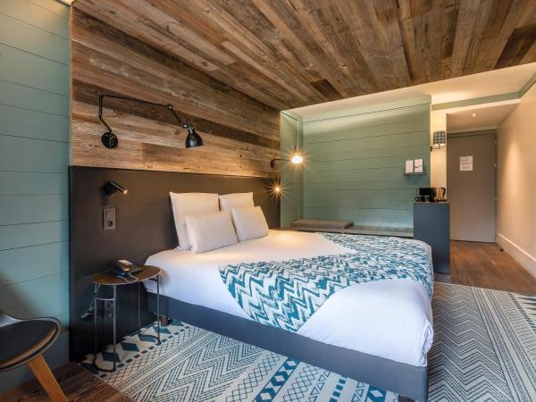Chalet Hôtel Le Prieuré & Spa : photo 2 de la chambre chambre double ou lits jumeaux avec vue sur le mont blanc
