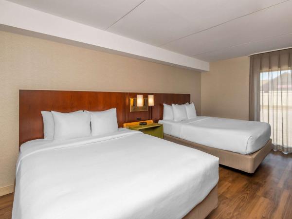 Comfort Inn West : photo 2 de la chambre hébergement 2 lits doubles - non-fumeurs - 2e Étage