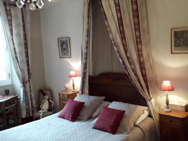 Manoir de la Baronnie : photo 1 de la chambre chambre double