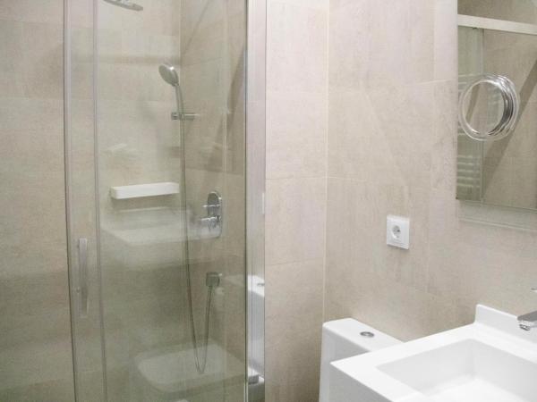 Hotel Alda San Bieito : photo 9 de la chambre chambre double avec balcon