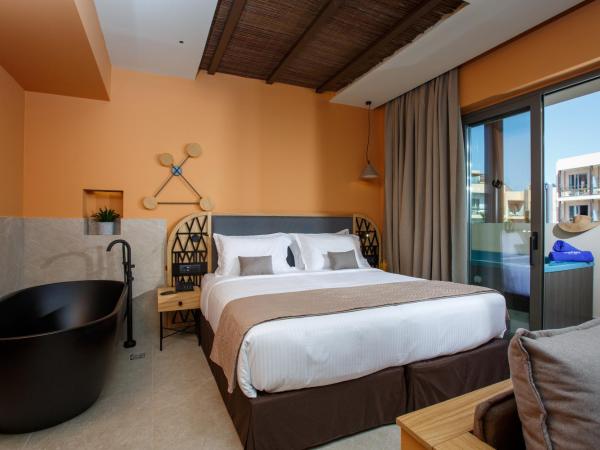 Palmera Beach Hotel & Spa - Adults Only : photo 6 de la chambre suite romantique deluxe avec jacuzzi