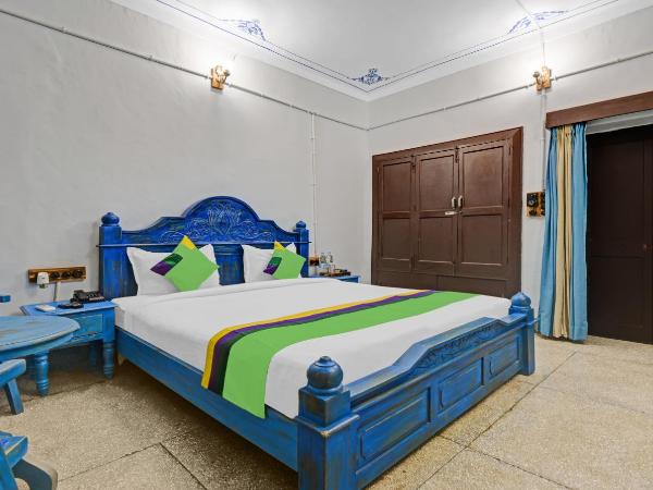 Treebo The Regal House, Near Fateh Sagar Lake : photo 2 de la chambre chambre double deluxe