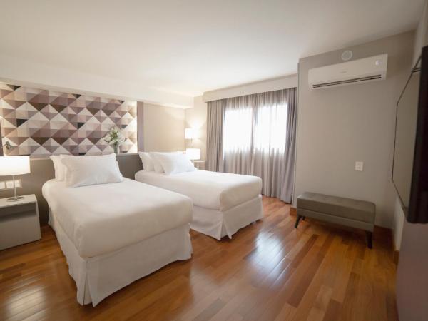 NH Curitiba The Five : photo 1 de la chambre chambre lits jumeaux premium