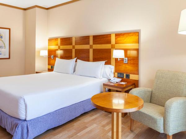 Senator Parque Central : photo 7 de la chambre chambre lits jumeaux