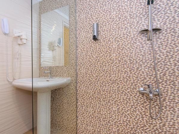 Archontiki City Hotel : photo 6 de la chambre chambre triple supérieure