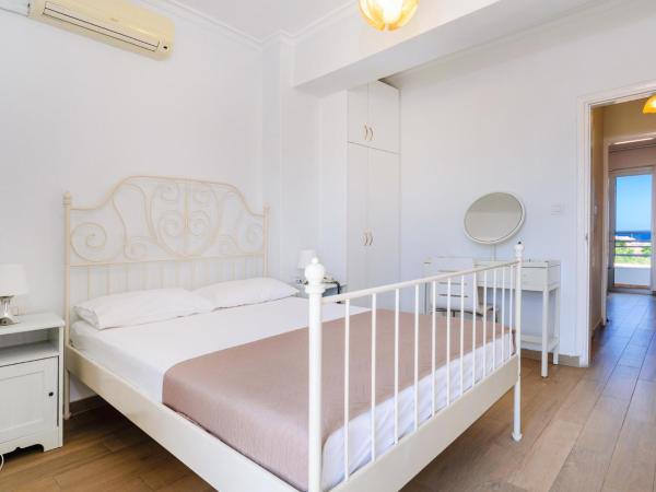 Archontiki City Hotel : photo 2 de la chambre chambre quadruple supérieure